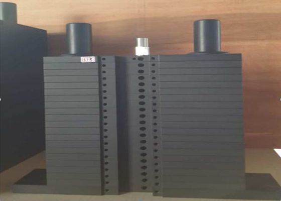 অরিজিন জিম ওজন স্ট্যাক, যা সহজে ব্যবহারের জন্য স্লিপ-প্রতিরোধী ডিজাইনযুক্ত